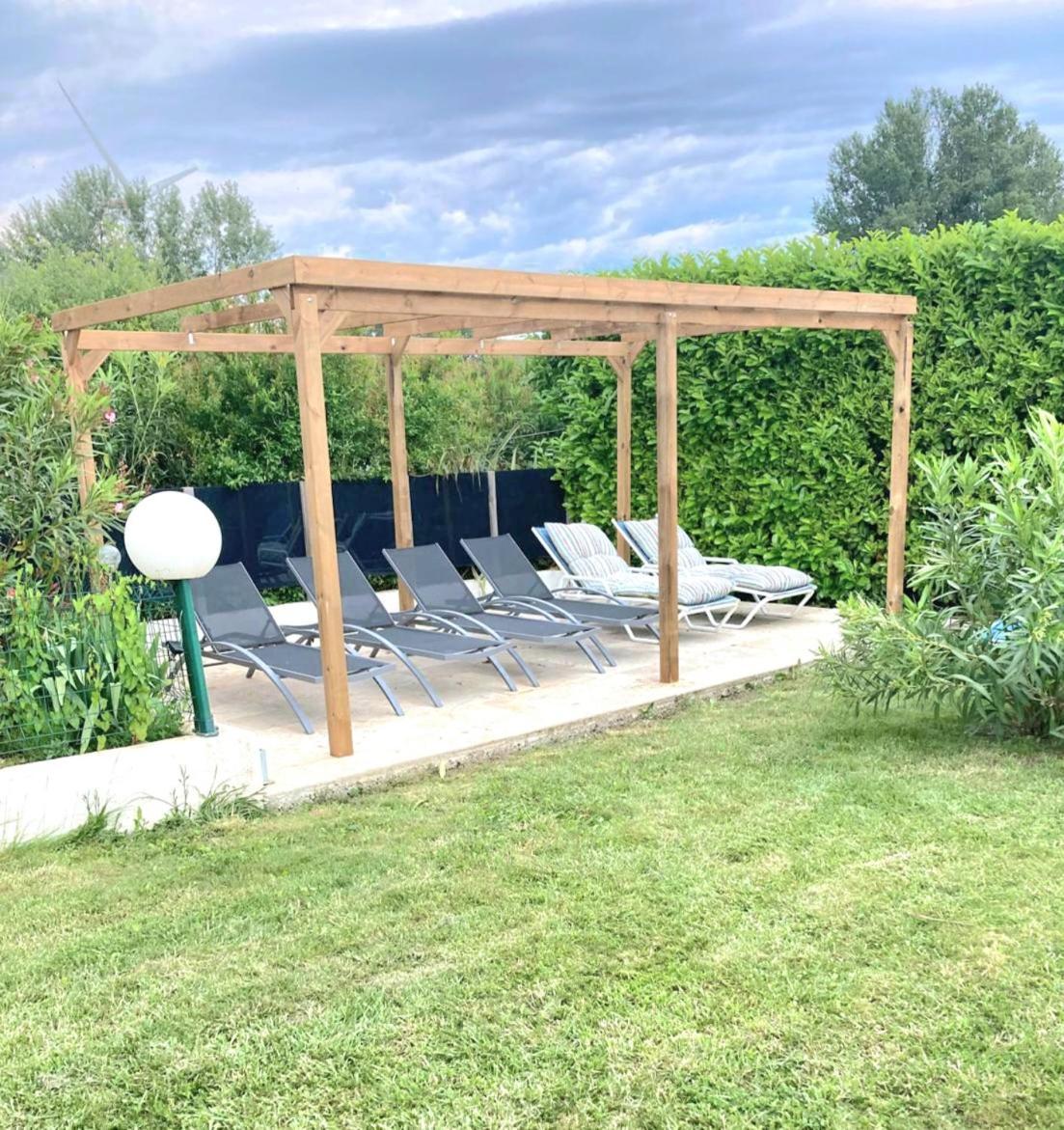 Au Calme, Confortable Avec Terrasse Le Pouzin Buitenkant foto